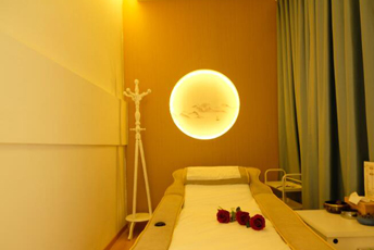 青岛李沧区日式指压的寂静美学：在按压中听见雪落的声音